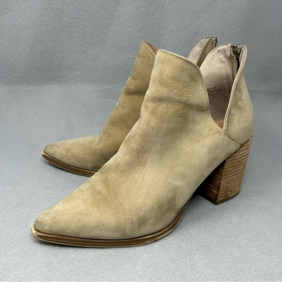 Steve Madden Boots Womens Size 9M Suede Pointed Toe Block Heel V Cut Booties - Picture 1 of 12